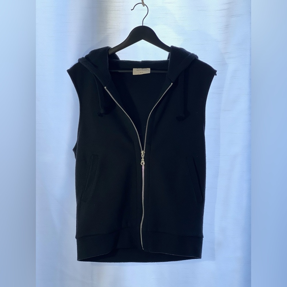 WHITE BRIEFS SLEEVELESS HOODIE